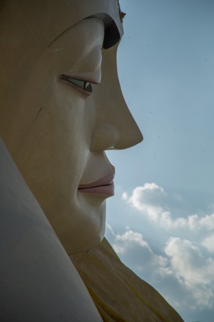 Myathalyaung Reclining Buddha, Bago